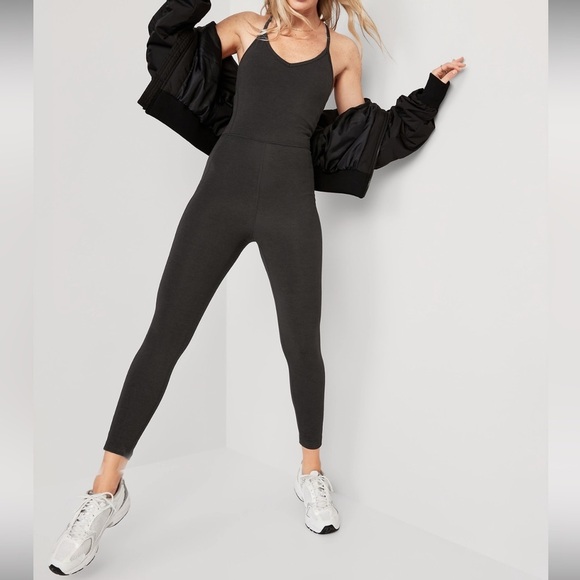 Old Navy Pants - Old Navy active power chill go dry black bodysuit Jumpsuit size XS